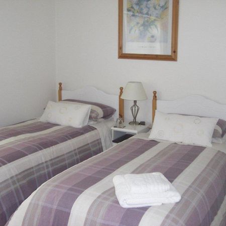 Lorcan Lodge Bed And Breakfast Сантри Номер фото